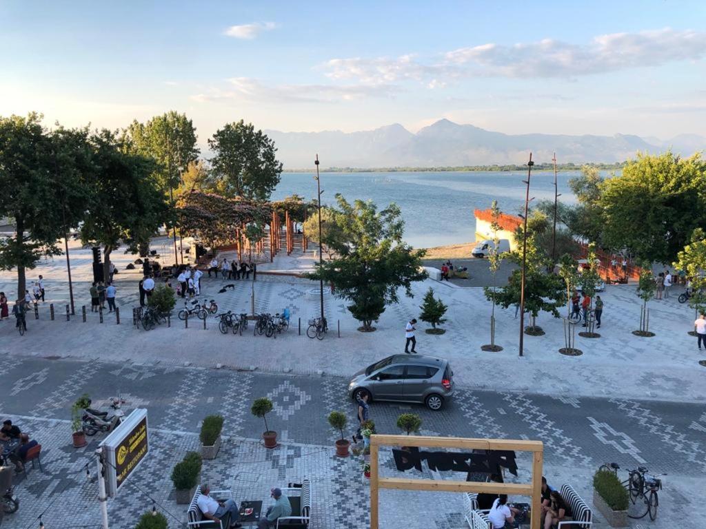 Hotel Shkodra Lake Široka Exterior photo